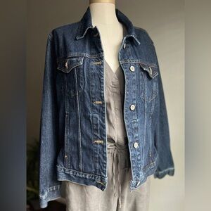 Eddie Bauer Women’s Dark Wash Jean Denim Jacket Excellent Size Medium
